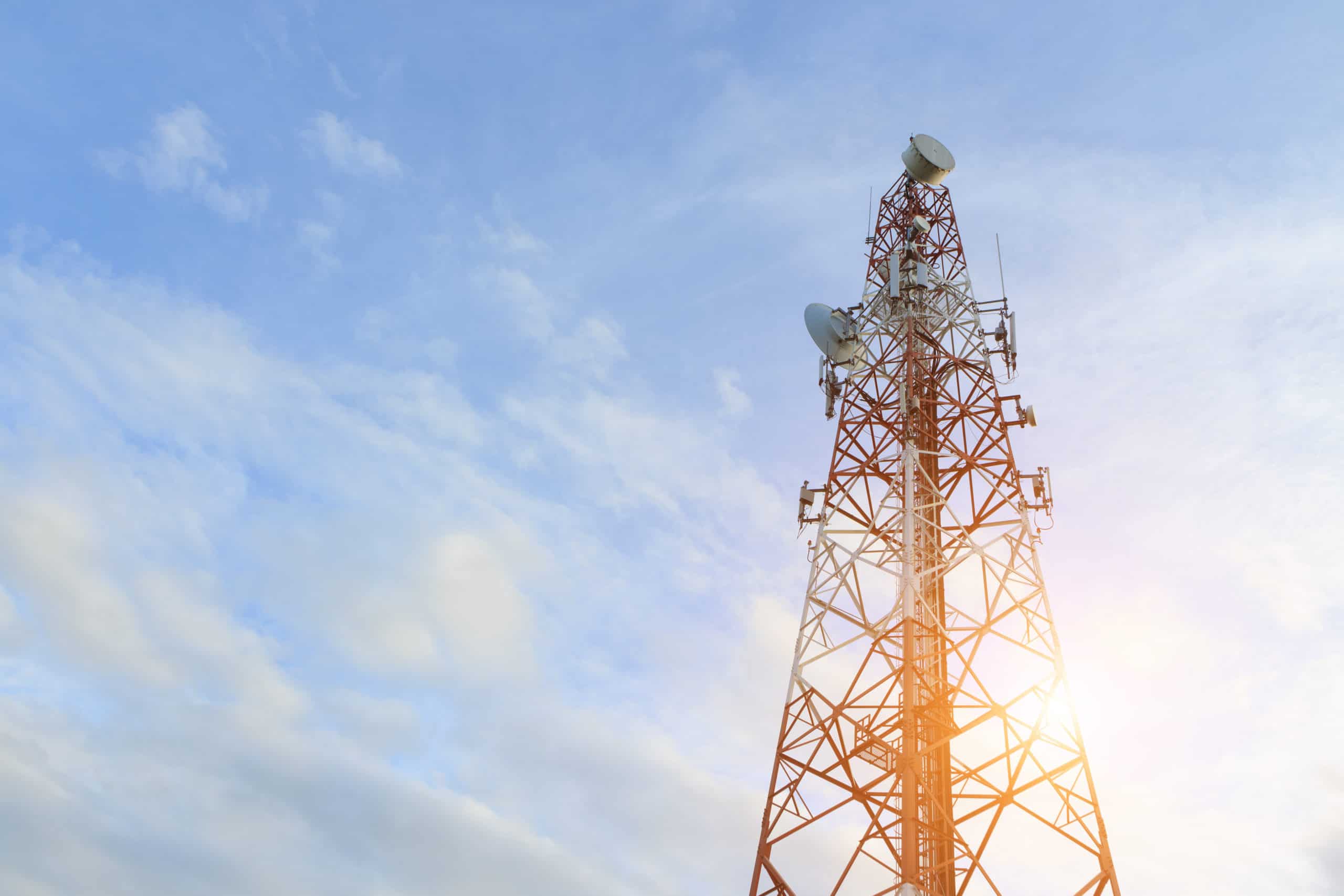 Read more about the article unWired Broadband launches new tower in McFarland